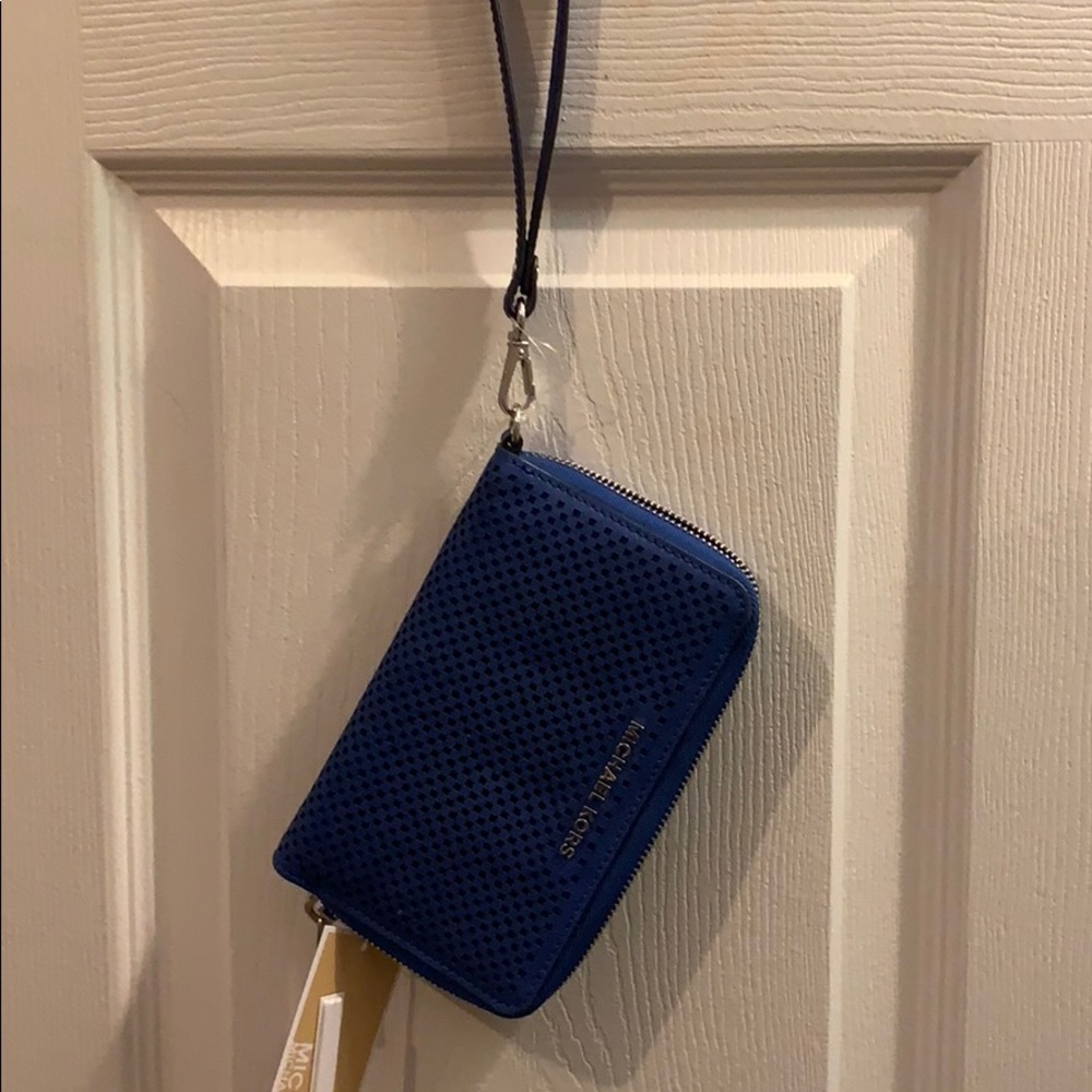 Michael Kors wristlet